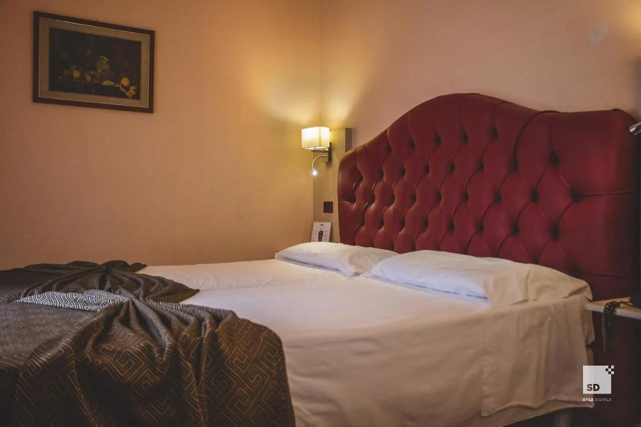 Hotel La Pace Pisa 3*,  Italy