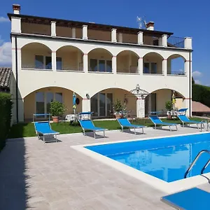 villa-benvenuto.hotelinveneto.com/